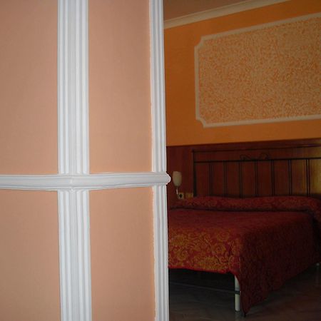 Darfla Hotel Pozzuoli Exterior photo